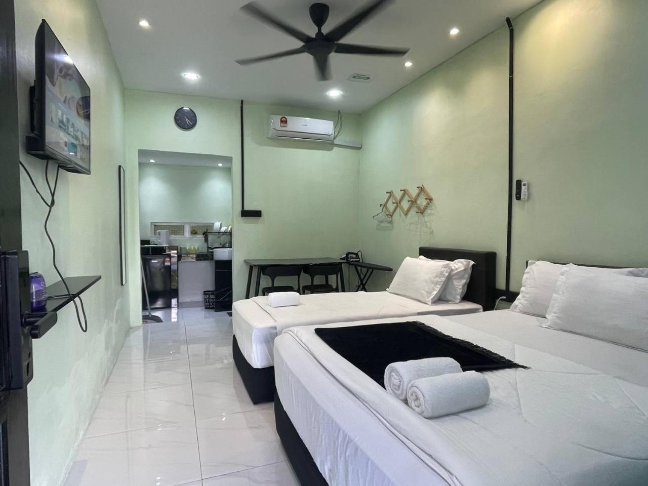 Ar Homestay & Roomestay Merlimau Exterior foto